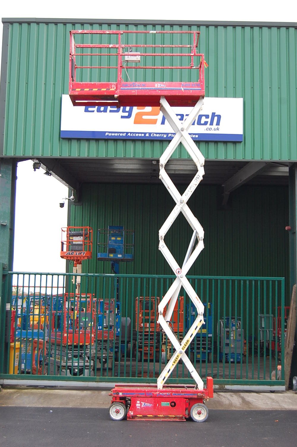 2011 Skyjack 3219 Electric Scissor Lift 7.8m