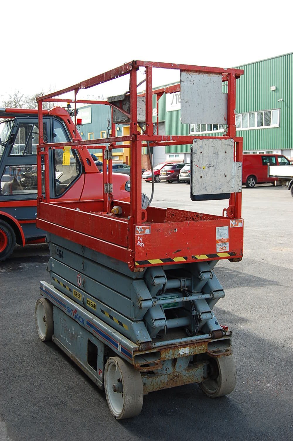 2010 Skyjack 3226 Electric Scissor Lift 9.9m