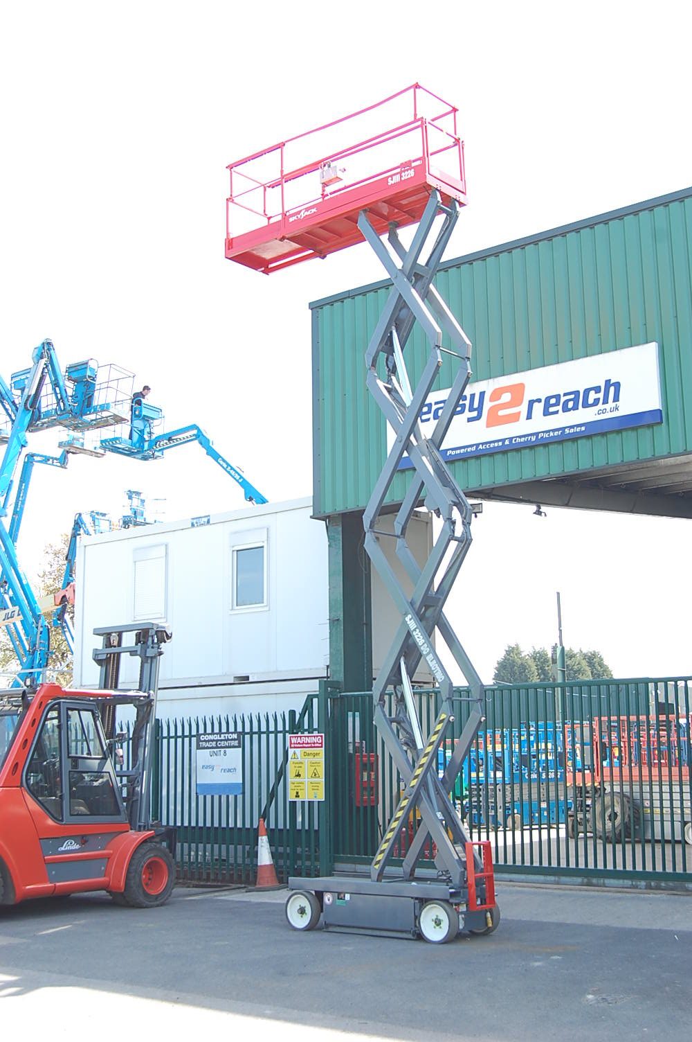 2013 Skyjack 3226 Electric Scissor Lift 9.9m