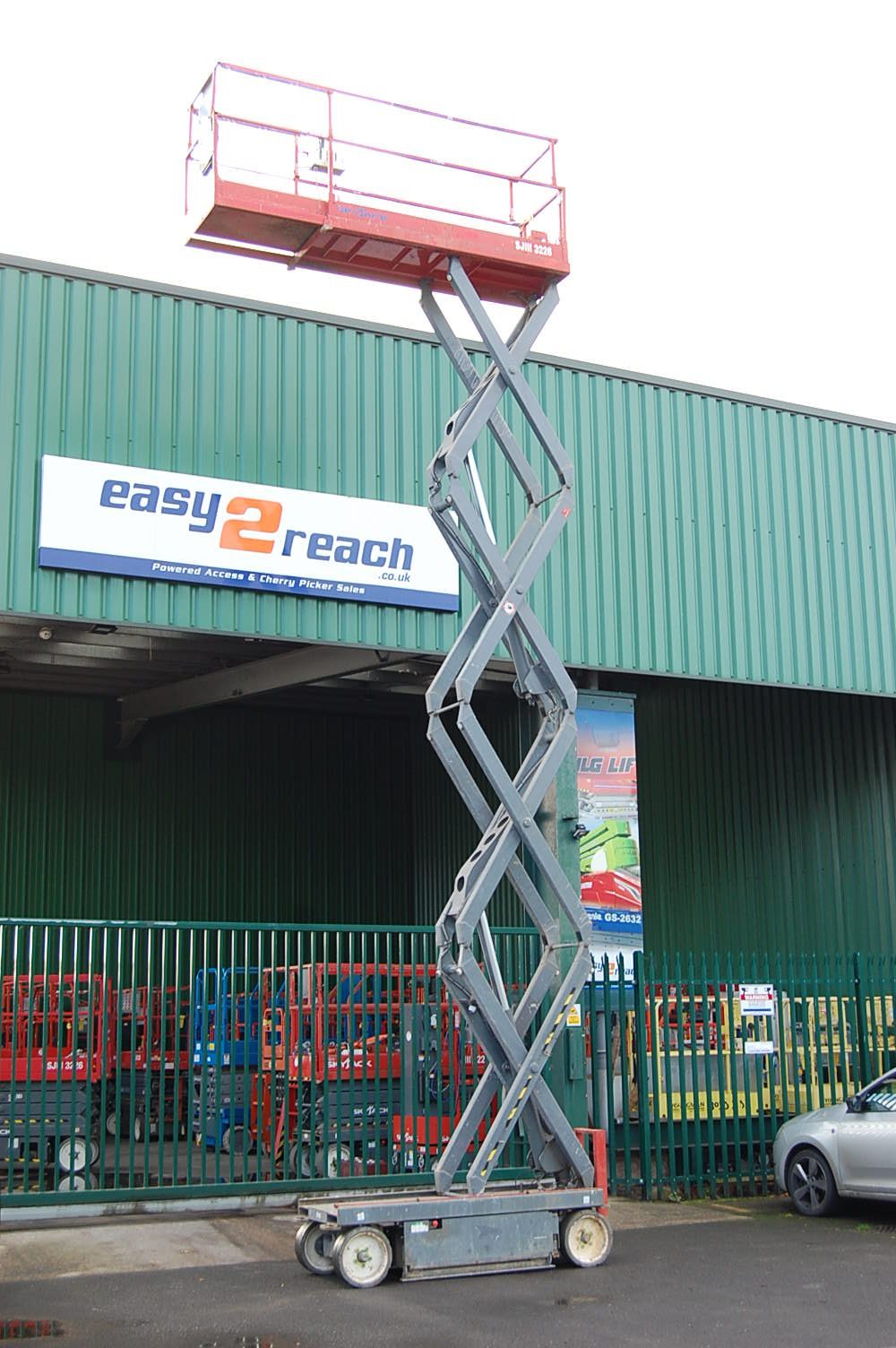 2013 Skyjack 3226 Electric Scissor Lift 9.9m