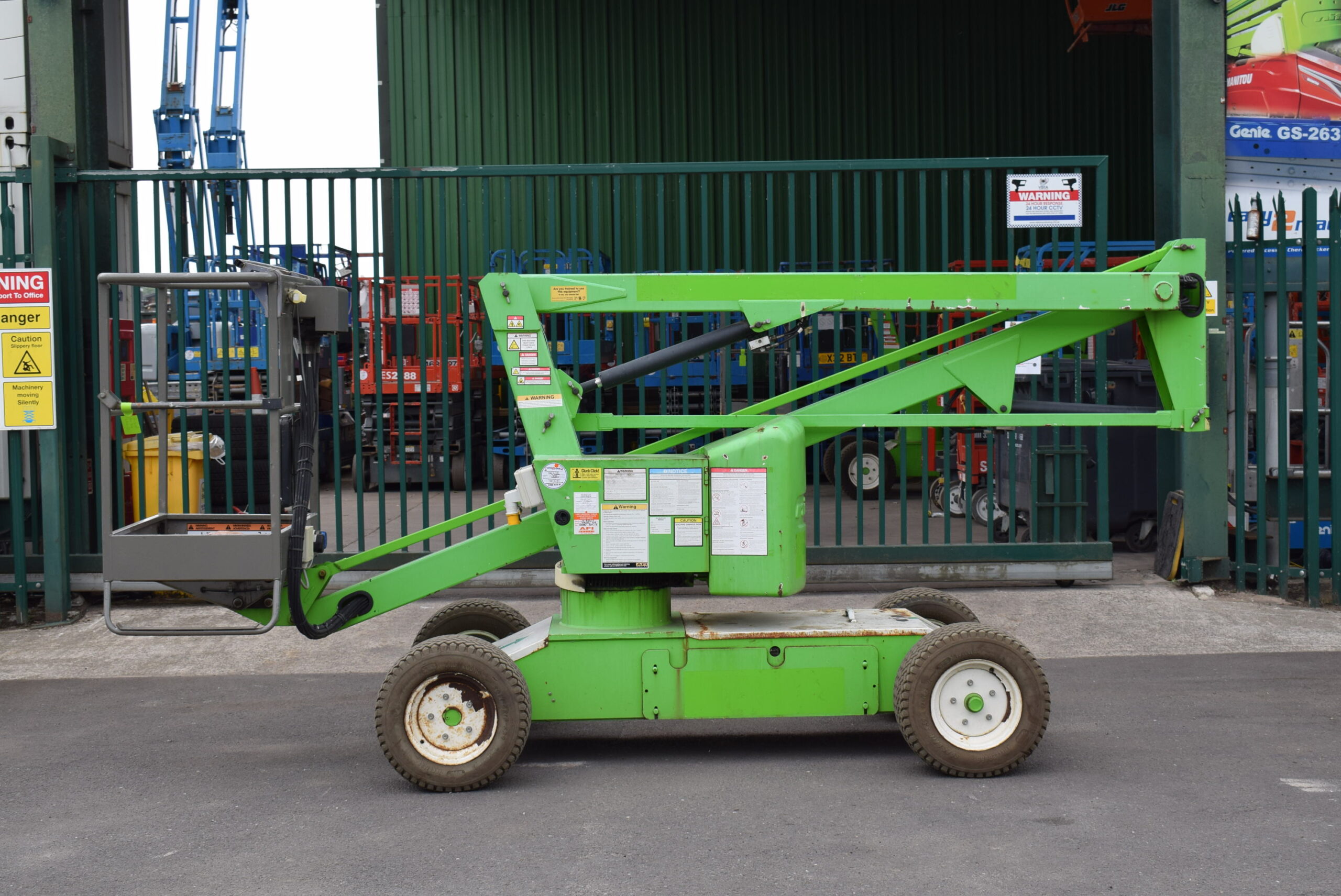 2013 Niftylift HR10 Electric Boom Lift 10m