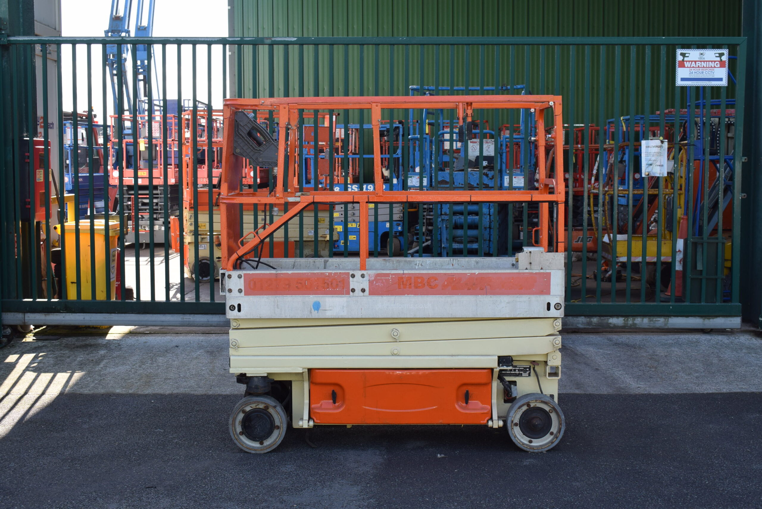 2005 JLG 1930ES Electric Scissor Lift 7.7m