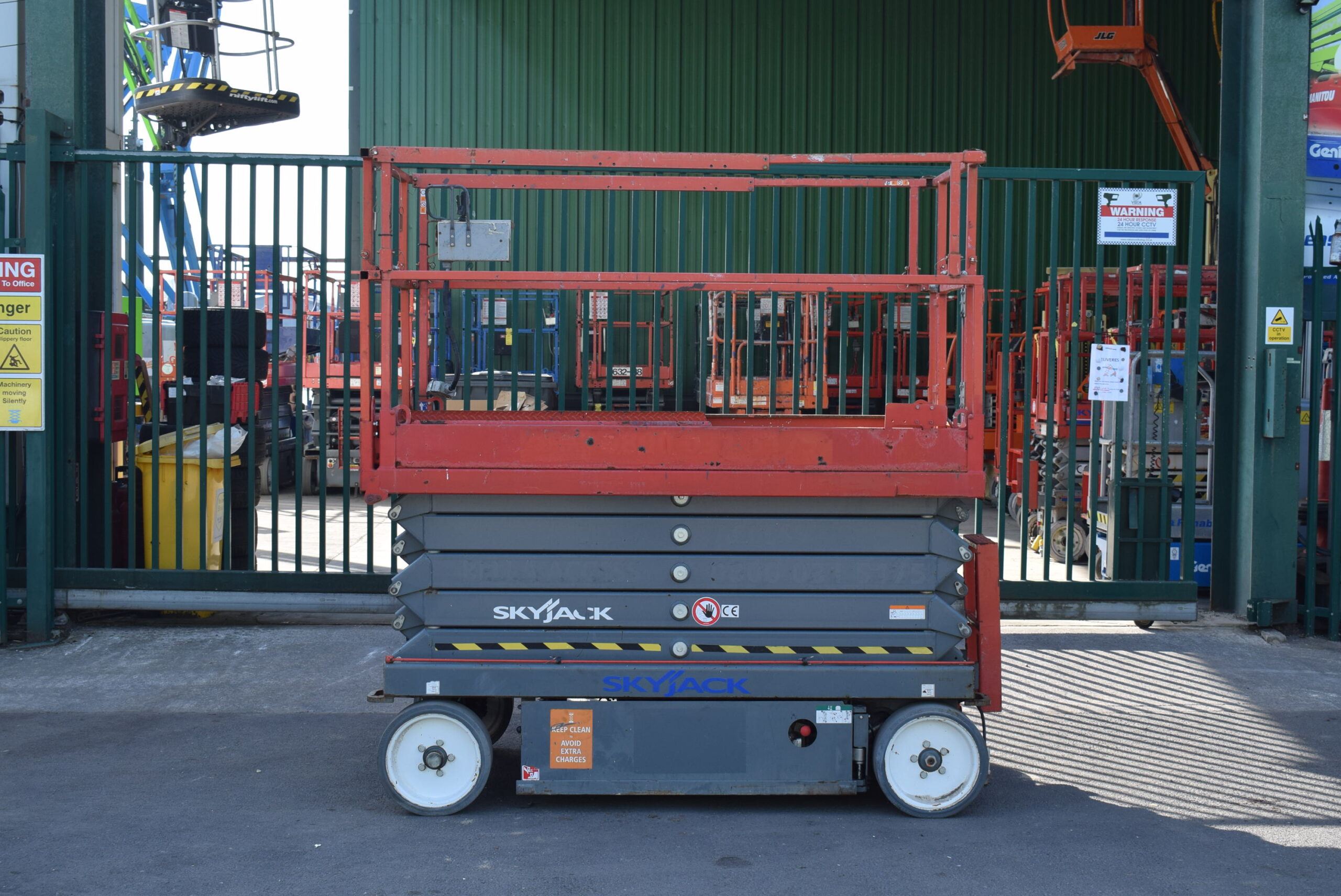 2017 Skyjack 4632 Electric Scissor Lift 11.75m