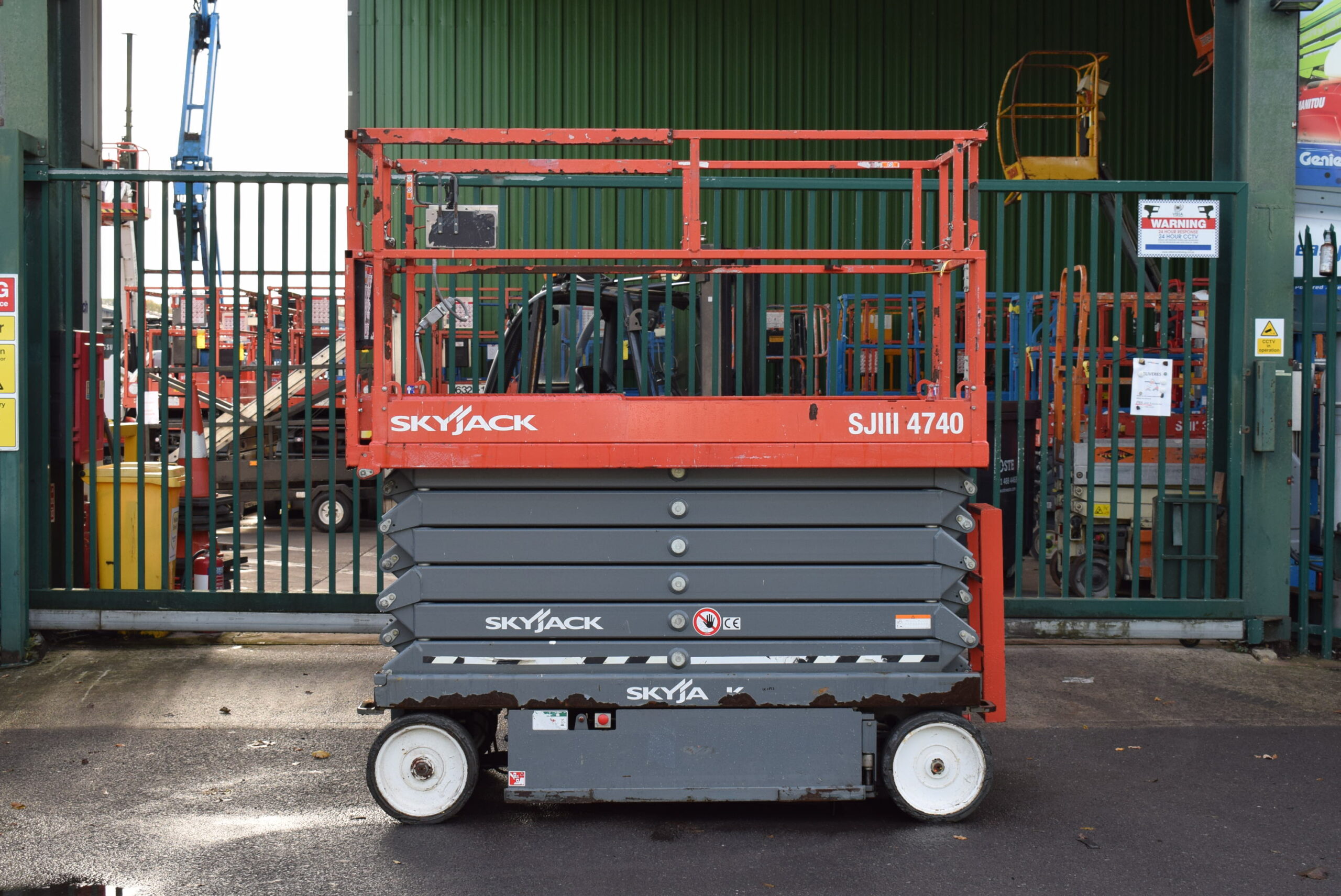 2018 Skyjack 4740 Electric Scissor Lift 13.8m