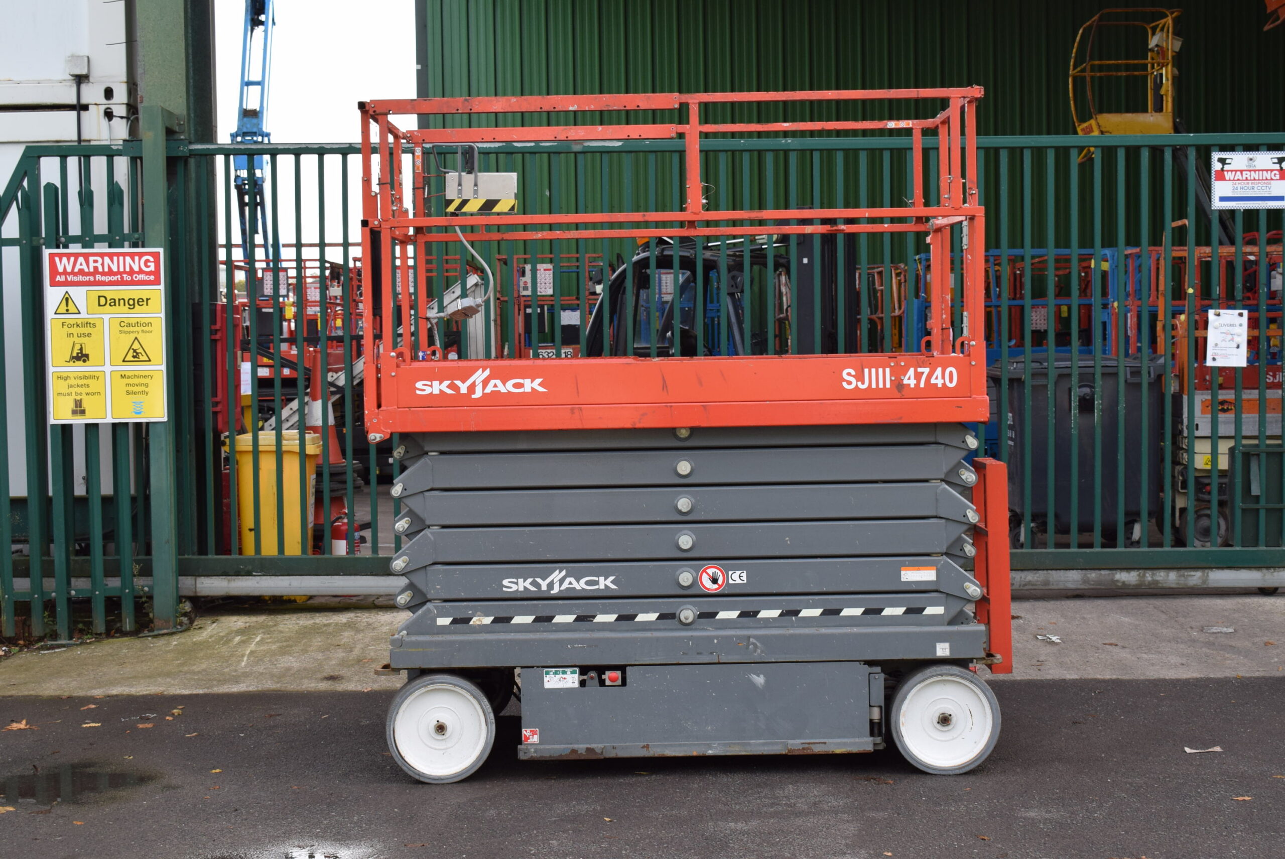 2019 Skyjack 4740 Electric Scissor Lift 13.8m