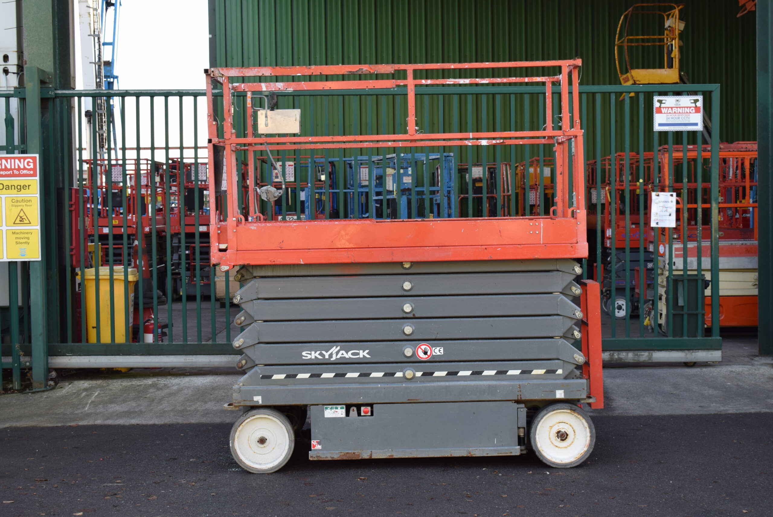 2019 Skyjack 4740 Electric Scissor Lift 13.8m