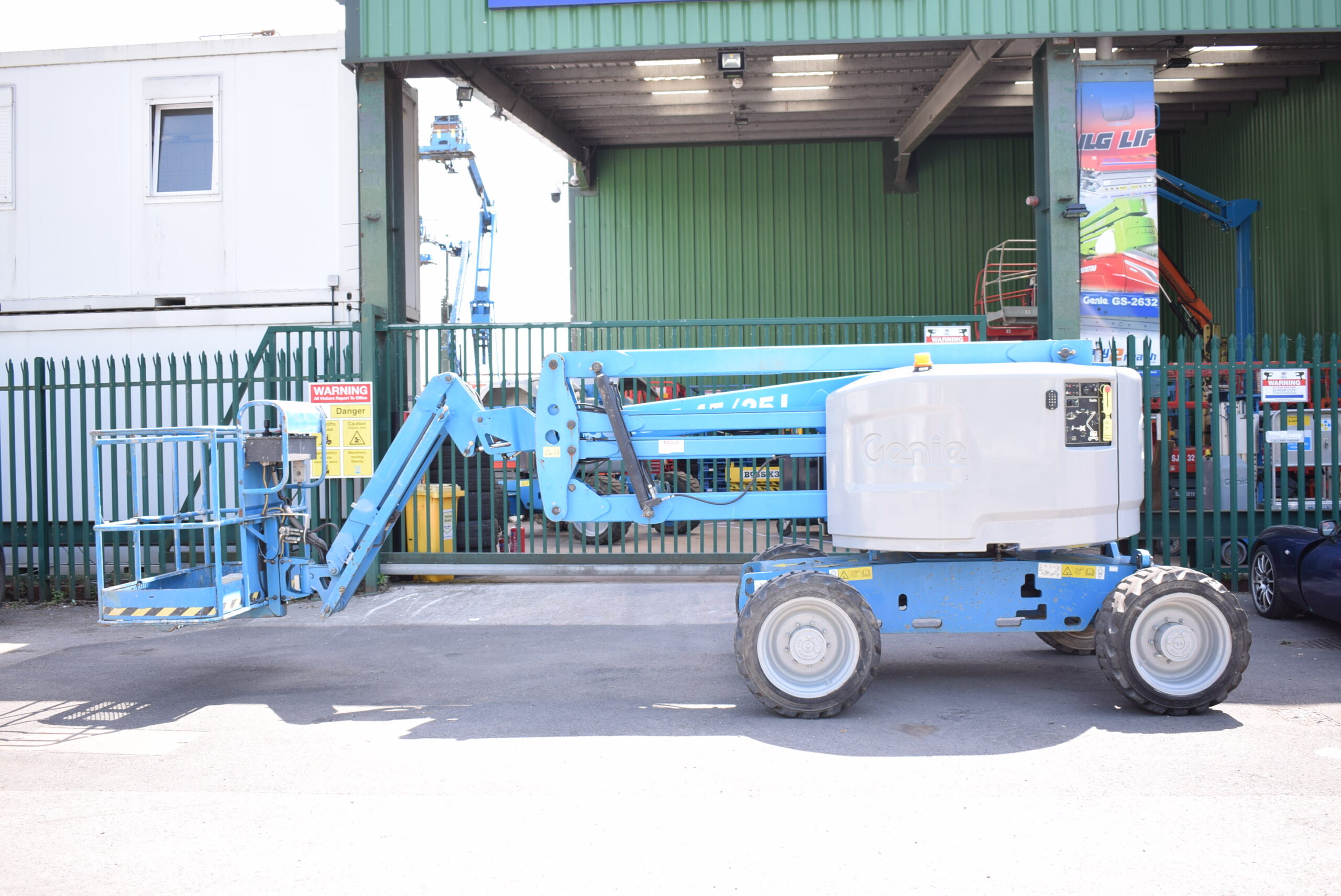 2014 Genie Z45/25J 4×4 Diesel Boom Lift 15.9m