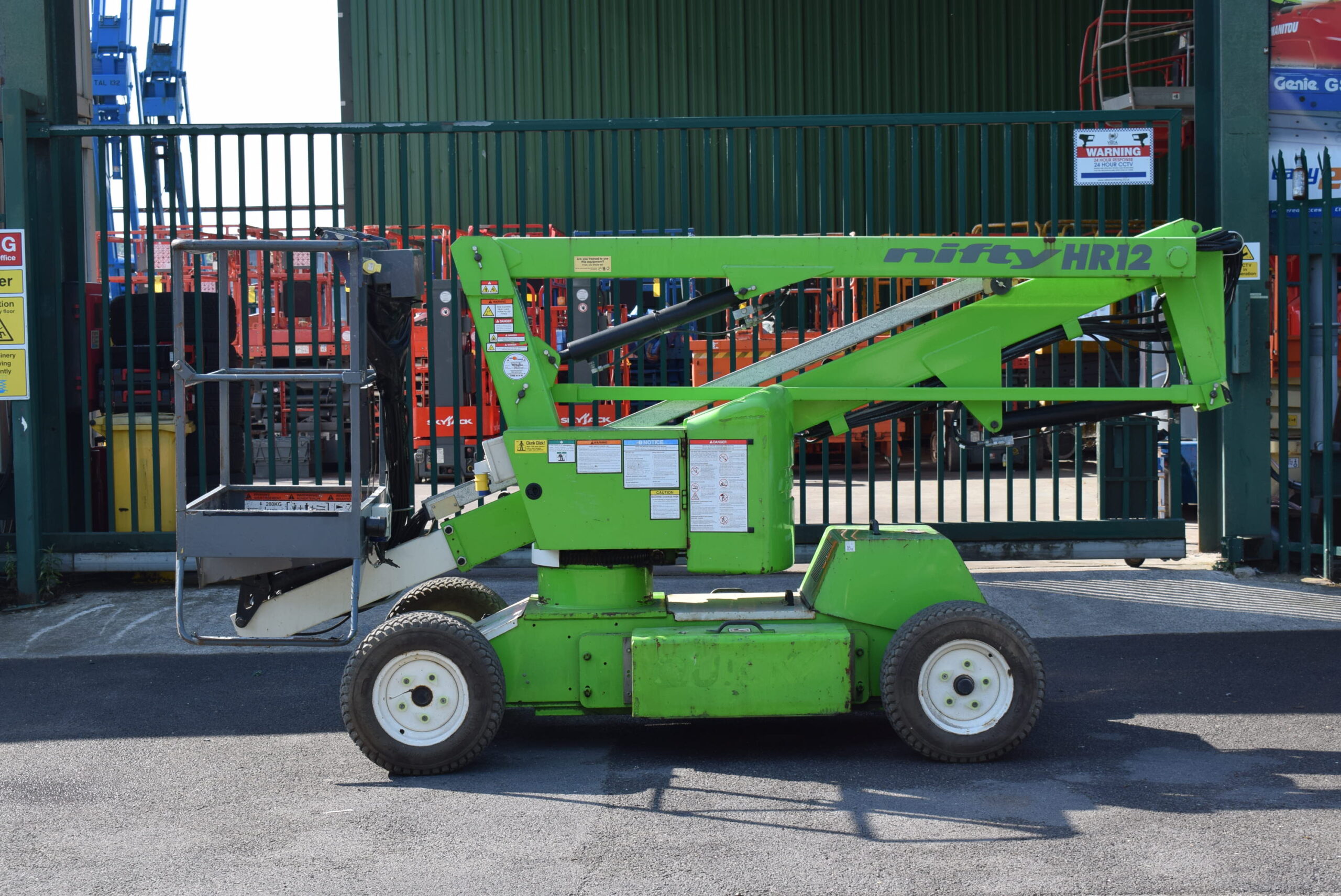 2017 Niftylift HR12NDE Bi Energy Boom Lift 12m