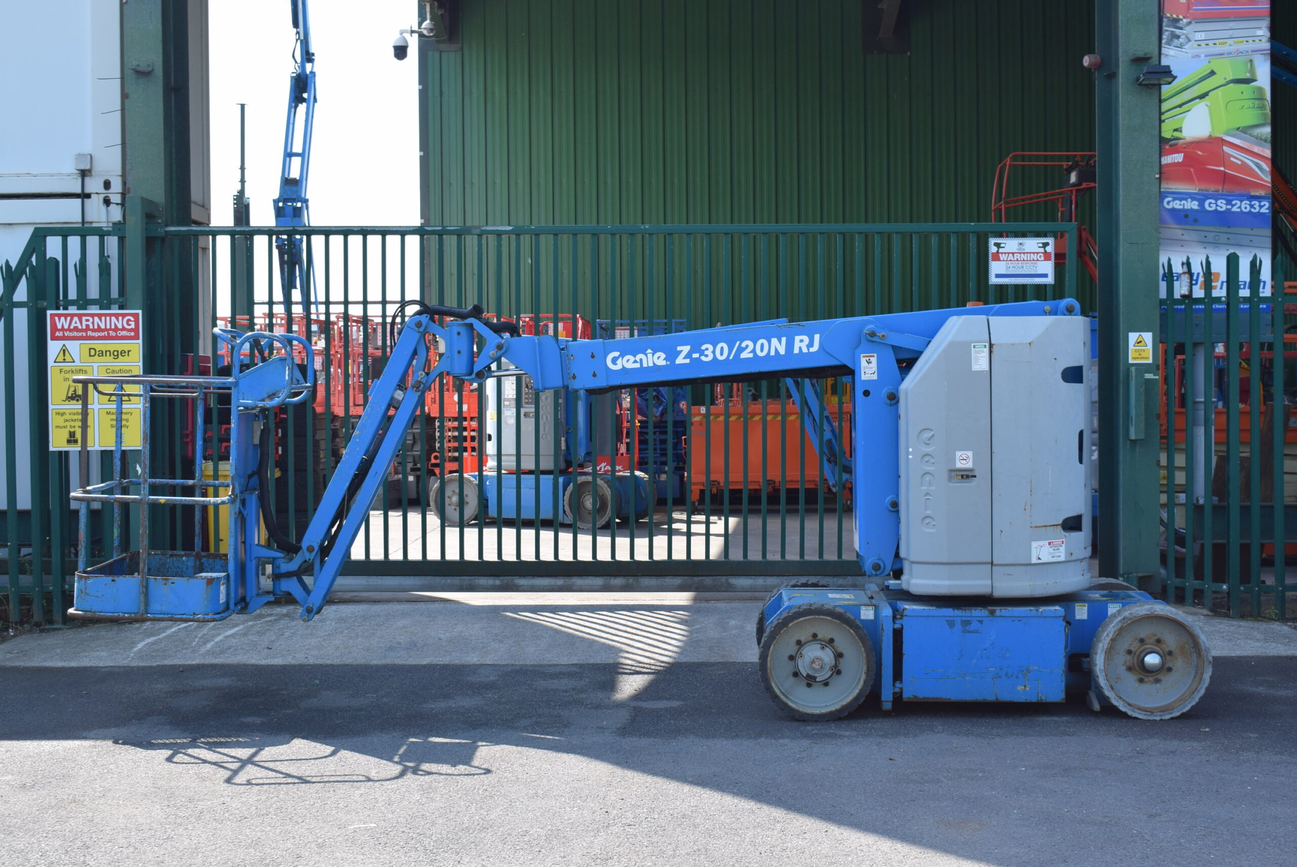 2002 Genie Z30/20N Electric Boom Lift 11m